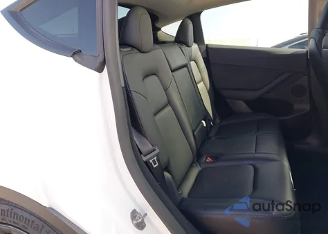 2024 Tesla Model Y Long Range Dual Motor All-Wheel Drive/Rwd из США, поврежденный, VIN 7SAYGDED5RF111095